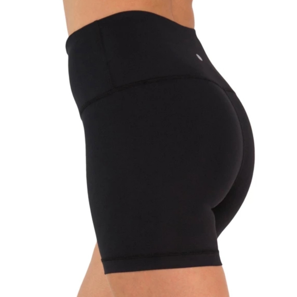 Yogalicious Lux Hi Rise Short Black Size Small